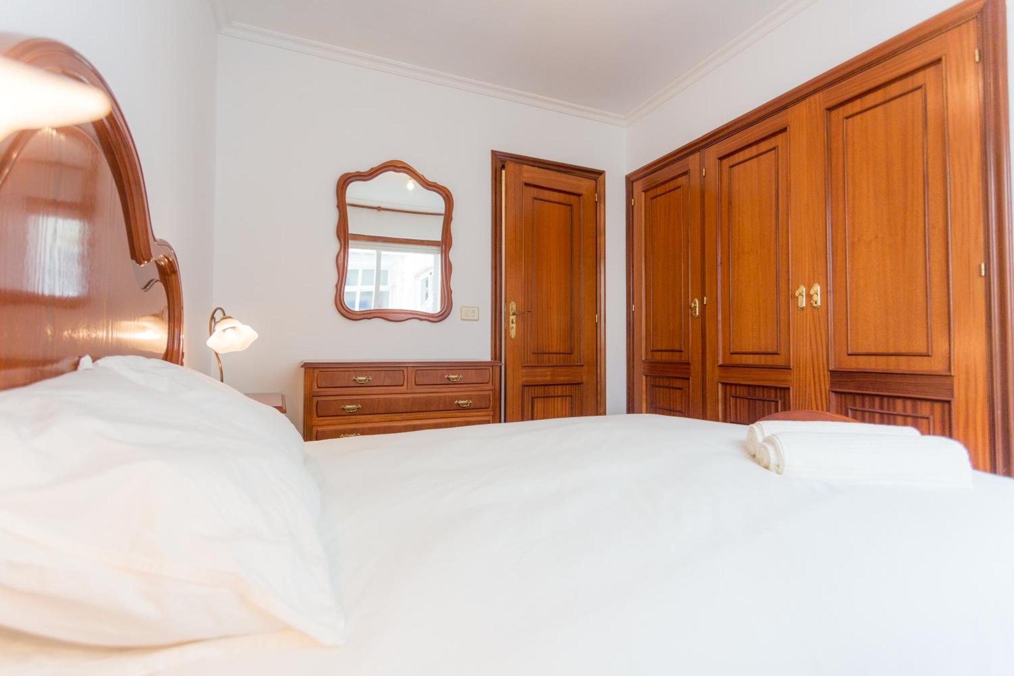 Disfruta De Melide En Este Amplio Apartamento Eksteriør bilde