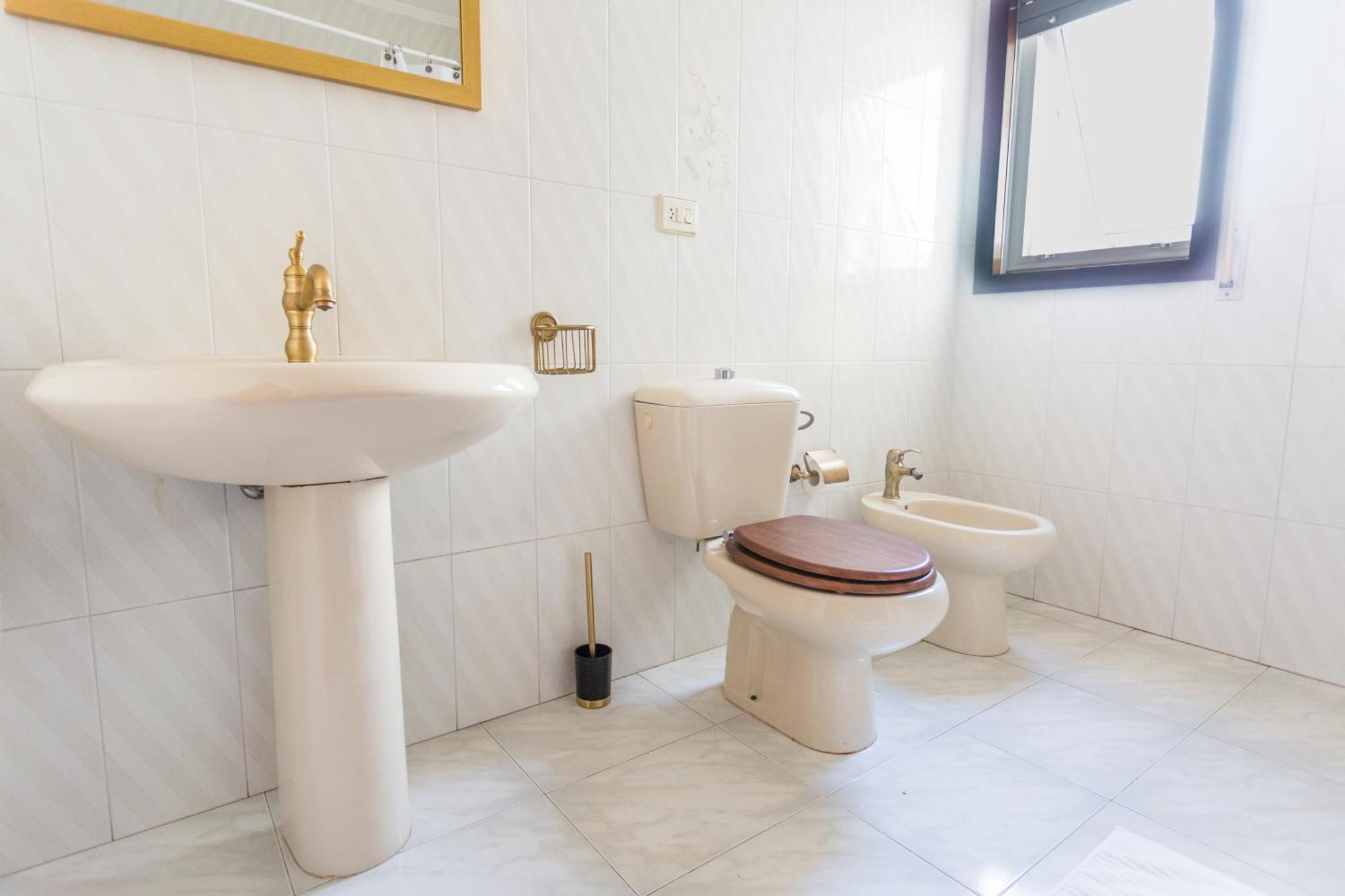 Disfruta De Melide En Este Amplio Apartamento Eksteriør bilde