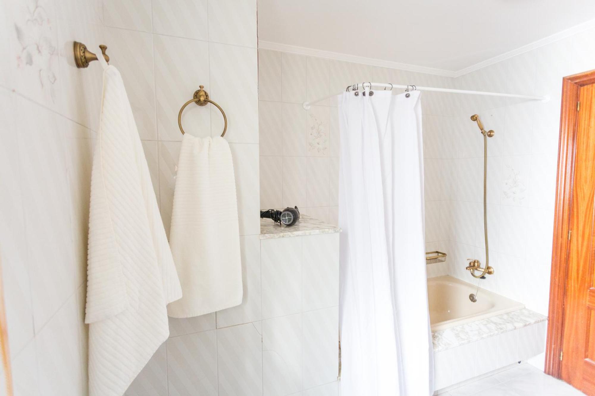 Disfruta De Melide En Este Amplio Apartamento Eksteriør bilde